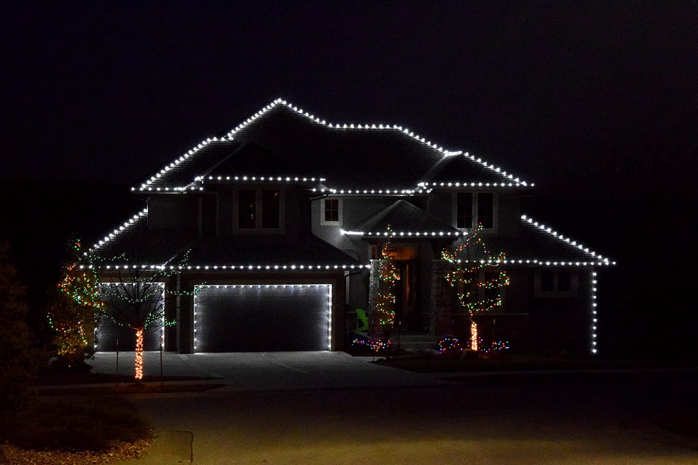 Holiday Lighting Installation Lee's Summit Tis the Season